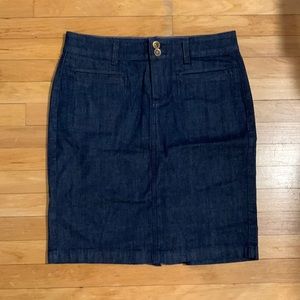 28R denim Banana Republic skirt